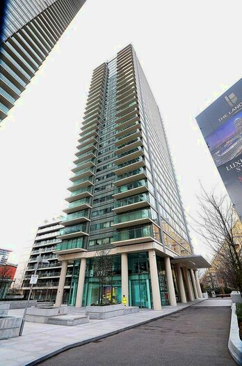 Studio To Rent In Landmark Buildngs, East Tower, 24 Marsh Wall, South Quay, Canary Wharf, London E14