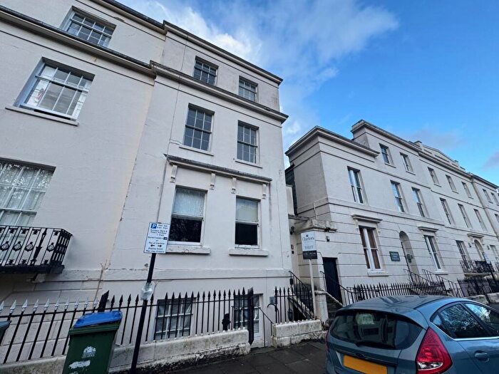 4 Bedroom Flat To Rent In Rockstone Place, Southampton, Hampshire, SO15