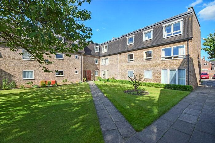 2 Bedroom Flat To Rent In Ventress Farm Court, Cambridge, CB1