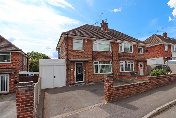 3 Bedroom Semi-Detached House For Sale In Smithfield Avenue, Trowell, NG9