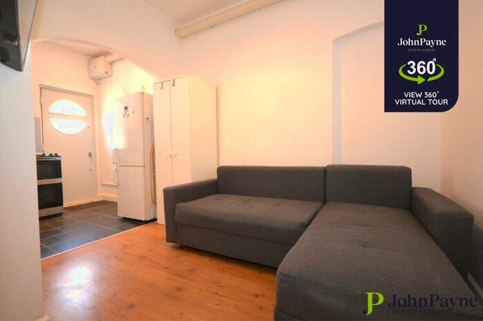 Apartment To Rent In Moor Street, Earlsdon, Coventry, West Midlands, CV5