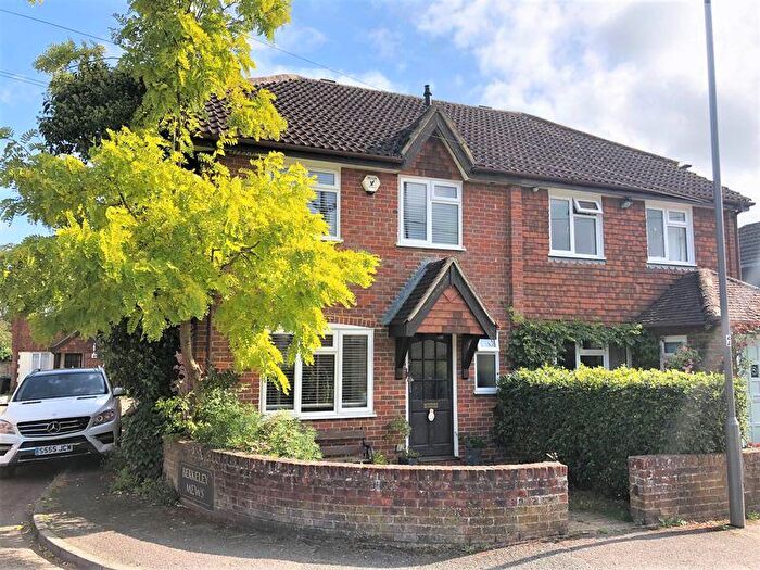 2 Bedroom Semi Detached House To Rent In Central Marlow - Perfect For The High Street & Station, SL7