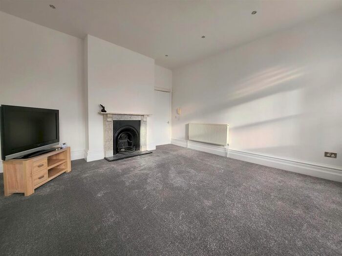 2 Bedroom Flat To Rent In High Street, Loftus, Saltburn-By-The-Sea, TS13