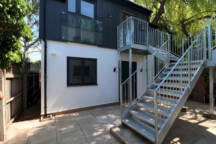 1 Bedroom Flat To Rent In Kings Hedges Road, Cambridge, Cambridgeshire, CB4