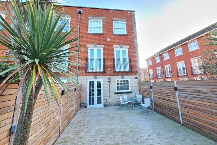 3 Bedroom Town House For Sale In Old Portsmouth, Hampshire, PO1