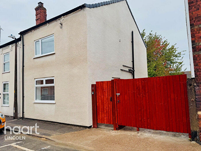 3 Bedroom Terraced House To Rent In Wilson Street, Lincoln, LN1