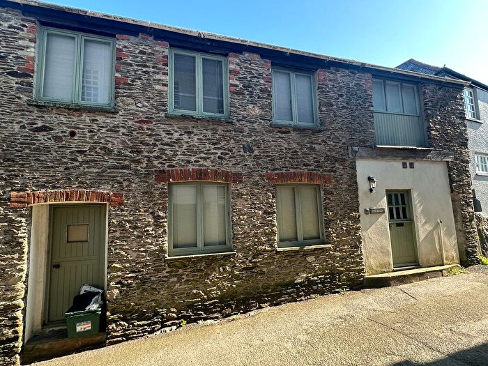 2 Bedroom Barn Conversion For Sale In Back Street, Modbury, PL21