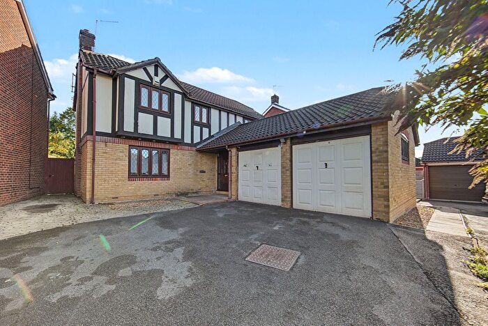 4 Bedroom Detached House For Sale In Wheatlands, Stevenage, SG2