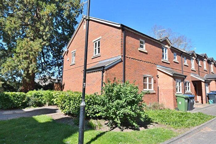 2 Bedroom Town House To Rent In Copps Road, Leamington Spa, CV32