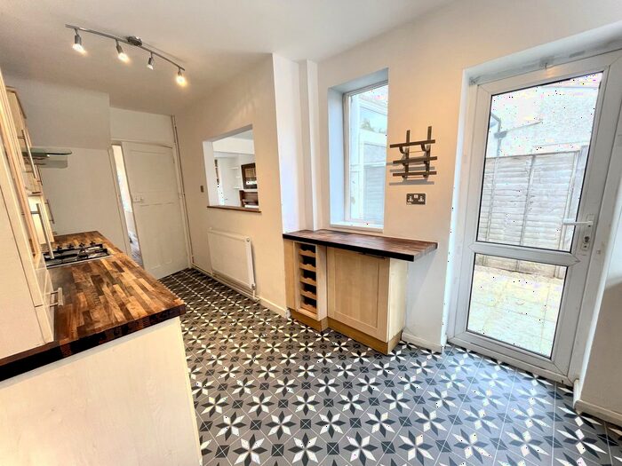 3 Bedroom Terraced House To Rent In Radford Road, Coventry, CV6