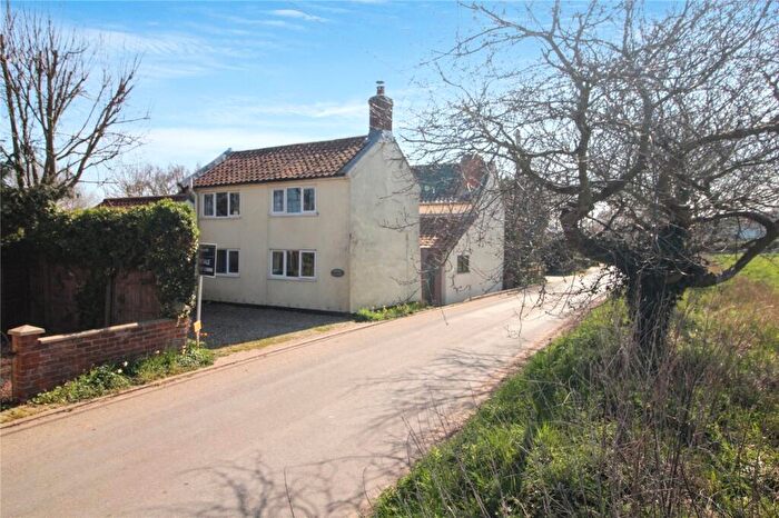 2 Bedroom Detached House For Sale In Hardley Road, Langley, Norwich, Norfolk, NR14