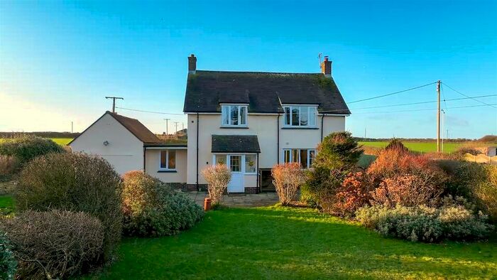 3 Bedroom Detached House For Sale In Pilton, Rhossili, Swansea, SA3