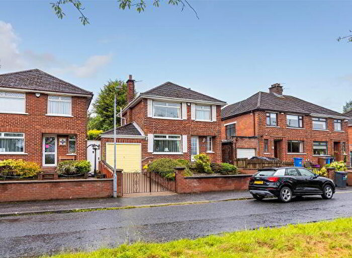 3 Bedroom Detached House For Sale In Roddens Park, Belfast, BT5
