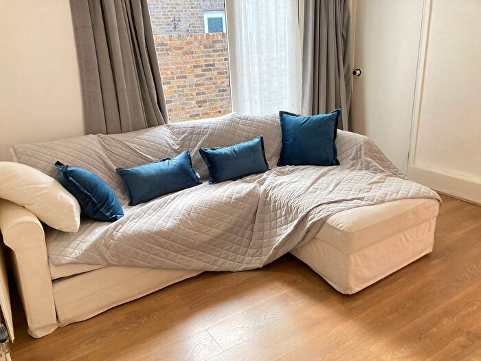 1 Bedroom Flat To Rent In Very Near Warwick Road Area, Ealing Broadway South, W5