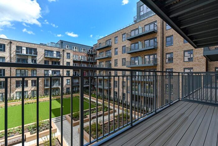 1 Bedroom Apartment For Sale In Beaufort Square, Beaufort Park, Colindale, NW9