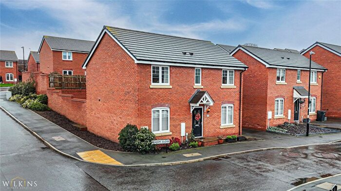 4 Bedroom Detached House For Sale In Wakem Close, Nuneaton, Warwickshire, CV10