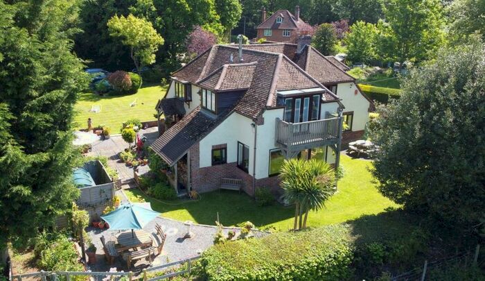 5 Bedroom Detached House For Sale In Tothill, Burghclere, RG20