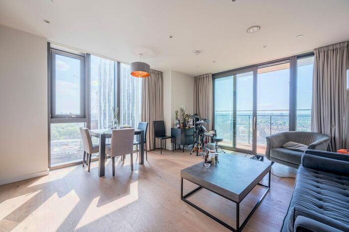 2 Bedroom Flat To Rent In One The Elephant, Elephant And Castle, London, SE1