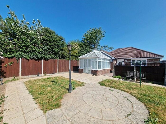 2 Bedroom Detached Bungalow To Rent In Covey Hall Road, Snodland, ME6