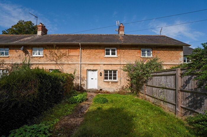 3 Bedroom Terraced House To Rent In Park Road, Kiddington, Woodstock, Oxfordshire, OX20