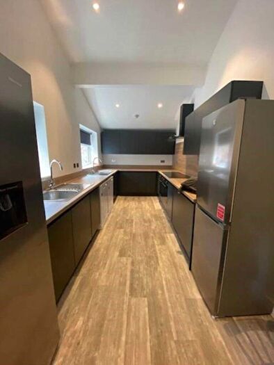 8 Bedroom Terraced House To Rent In Cawdor Road, Fallowfield, M14