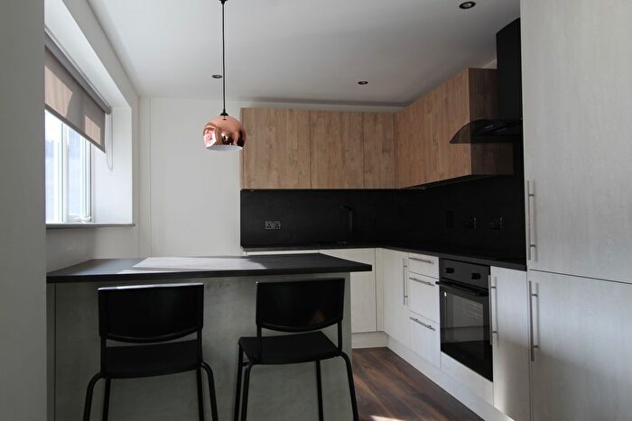 2 Bedroom Flat To Rent In Silvester Street, City Centre, Hull, HU1