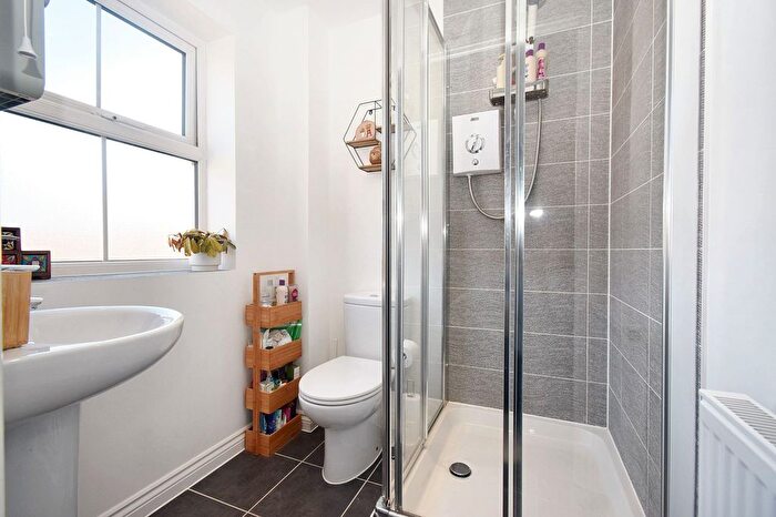 3 Bedroom End Of Terrace House For Sale In Bakers Crescent, Eastleigh, SO50