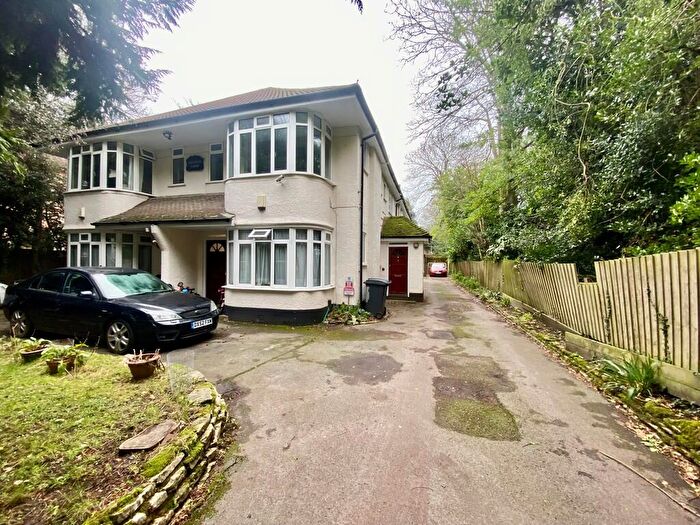 2 Bedroom Flat To Rent In St Swithuns Court, Gervis Road, Bournemouth, BH1