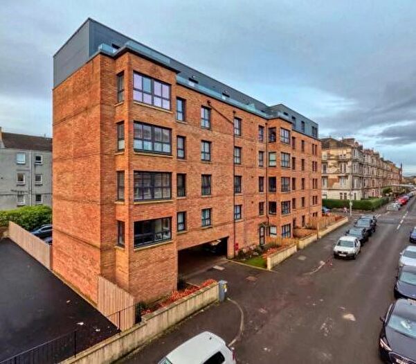 2 Bedroom Apartment To Rent In Finlay Drive, Dennistoun, G31