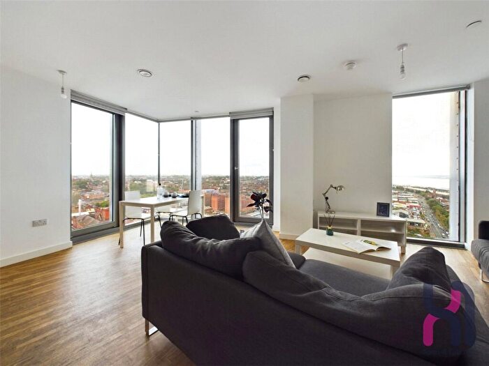 3 Bedroom Flat For Sale In The Tower, Plaza Boulevard, Liverpool, L8