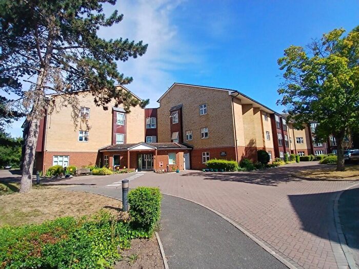 1 Bedroom Apartment For Sale In Osmund Court, Rowan Drive, RH14