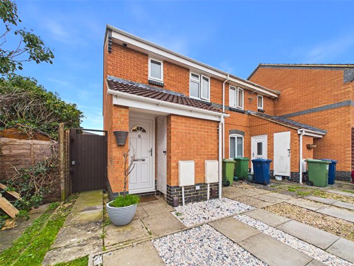 1 Bedroom Maisonette For Sale In Raleigh Close, Churchdown, Gloucester, Gloucestershire, GL3