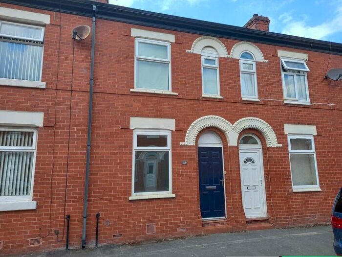 2 Bedroom Terraced House To Rent In Beeston Street, Manchester, M9