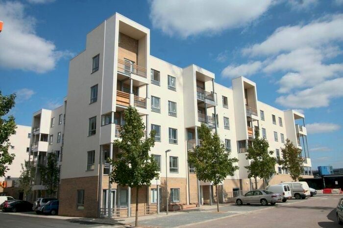 2 Bedroom Flat To Rent In Glenalmond Avenue, Cambridge, CB2