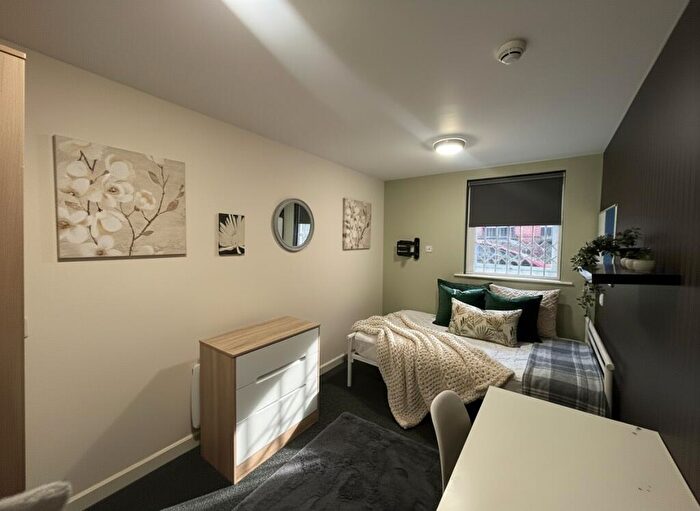 1 Bedroom Flat To Rent In Forster Street - Resi, Lenton, East Midlands, NG7