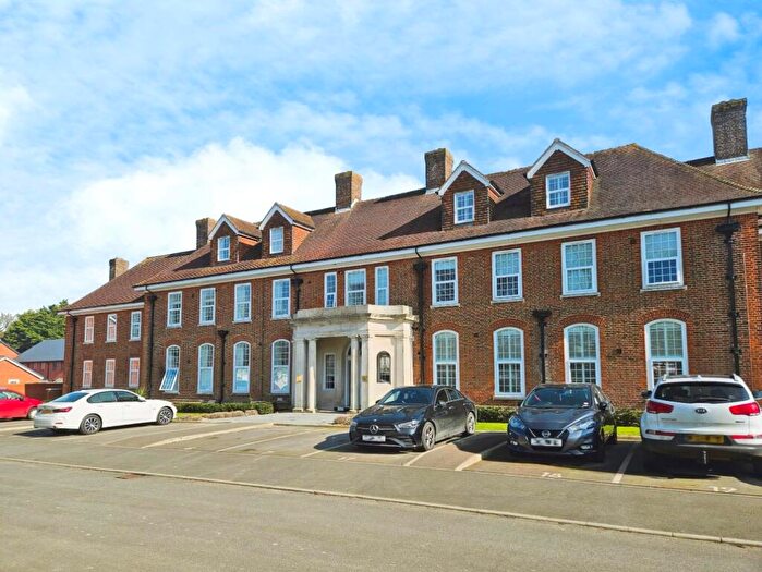 1 Bedroom Flat For Sale In Major Close, Folkestone, CT20