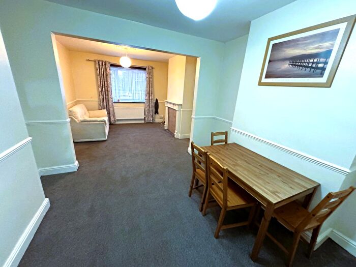 3 Bedroom Semi-Detached House To Rent In Straight Road, Romford, RM3