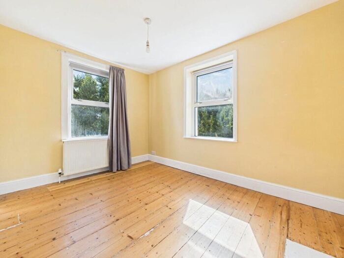 2 Bedroom Cottage For Sale In Alma Street, Lancing, West Sussex, BN15