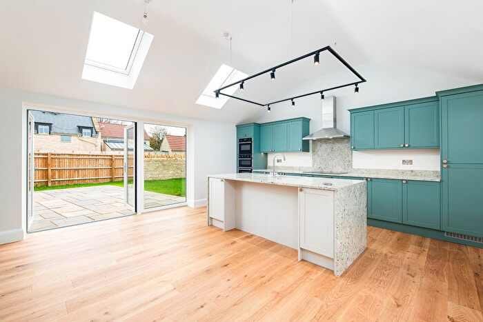 4 Bedroom Detached House For Sale In Tanners Lane, Marshfield, SN14