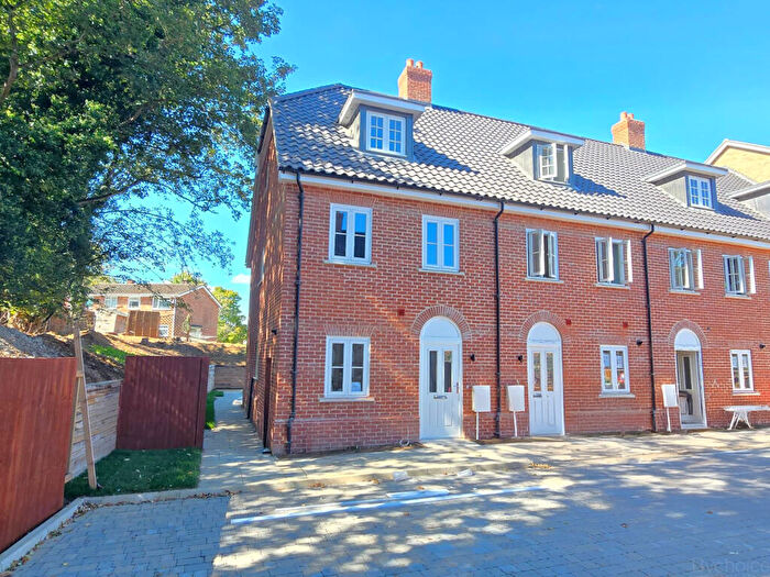 3 Bedroom End Of Terrace House For Sale In Abbots Gate, Bury St Edmunds, Suffolk, IP33