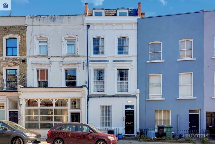 Flat To Rent In Grafton Road, London, NW5