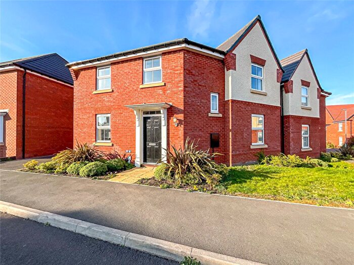 3 Bedroom Detached House To Rent In Longbourn Crescent, Tamworth, Staffordshire, B78