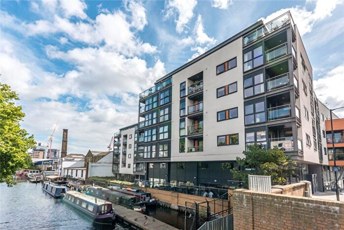 2 Bedroom Apartment For Sale In Shepherdess Walk, Islington, London, N1