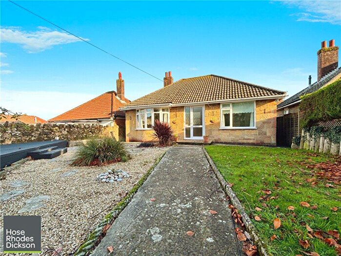 2 Bedroom Bungalow For Sale In Hill Street, Sandown, PO36