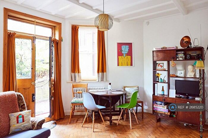 2 Bedroom Flat To Rent In Seymour Villas, Anerley, SE20