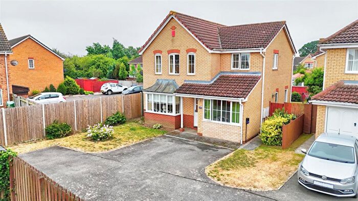 4 Bedroom Detached House For Sale In Cherry Blossom Close, Ipswich, IP8