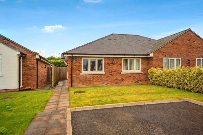 2 Bedroom Semi-Detached Bungalow For Sale In Churchfields, Harrietsham, Maidstone, ME17