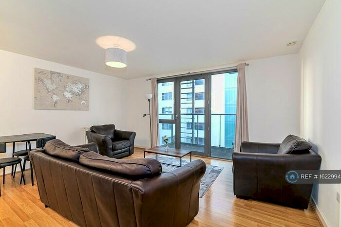 2 Bedroom Flat To Rent In High Street, London, E15