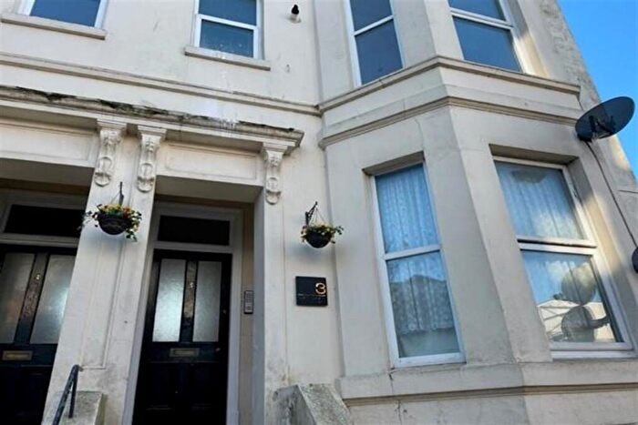 1 Bedroom Flat To Rent In Shakespeare Terrace, CT20