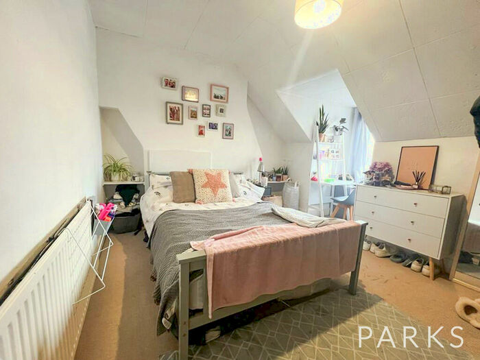 4 Bedroom Maisonette To Rent In Sackville Road, Hove, BN3